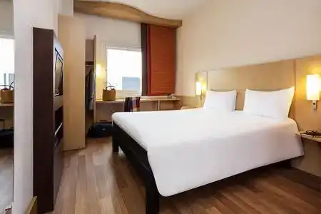 ibis Braga - 1