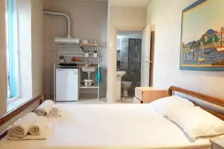 Artemis Studios & Apartments - 1