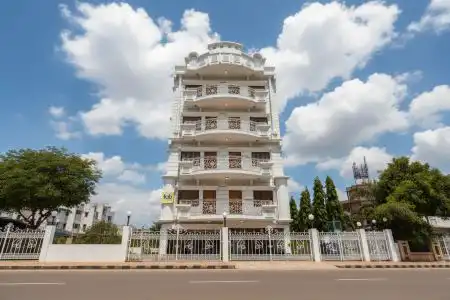 FabNew kolkata Residency Inn