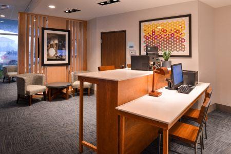 Holiday Inn Express & Suites St. Petersburg - Madeira Beach by IHG - 7