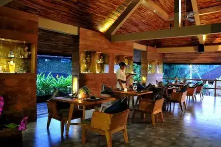 Sri Ratih Cottages - 9