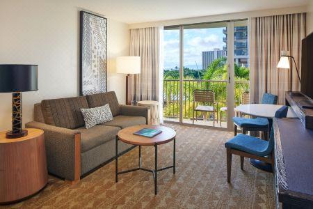 Embassy Suites by Hilton Waikiki Beach Walk - 56