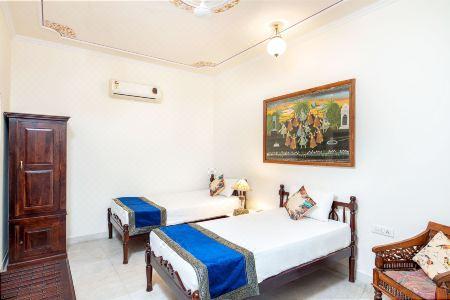 Rajasthan Palace Jalpur - 75