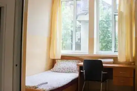 Sakura Guesthouse - 10