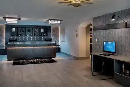 Four Points by Sheraton Philadelphia Northeast - 6