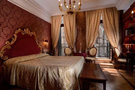 Suites Torre Dell'Orologio - 58