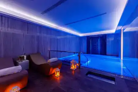 Aleph Rome, Curio Collection by Hilton - 4
