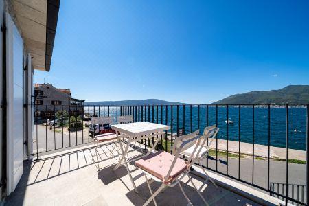 Villa Lastva is a Five Star Seafront Luxury Villa with Privite Pool - 15