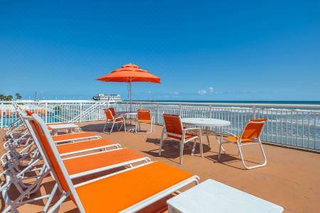Comfort Inn & Suites Daytona Beach Oceanfront - 5
