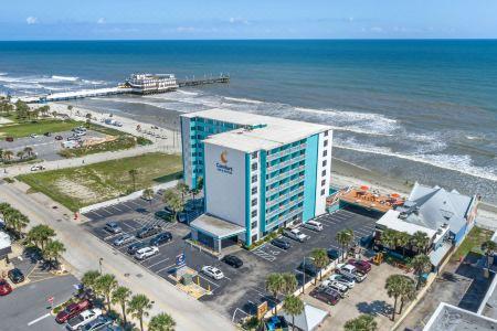 Comfort Inn & Suites Daytona Beach Oceanfront - 7