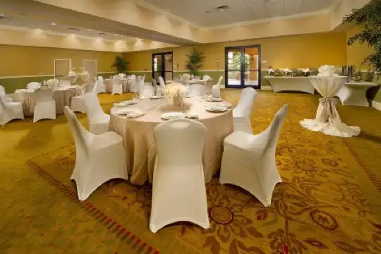 Floridays Orlando Two & Three Bed Rooms Condo Resort - 9