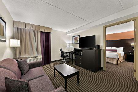 Best Western Plus Toronto North York & Suites - 26