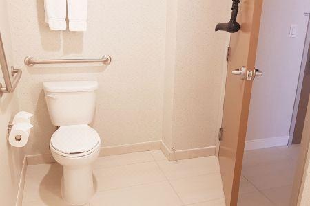Holiday Inn Express & Suites SURREY by IHG - 51