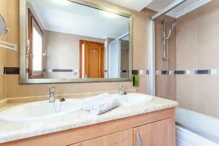 Beverly Hills Suites - Excels & Resorts - 21