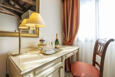 Bella Venezia - 81