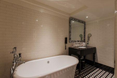 The Lalit London - 96