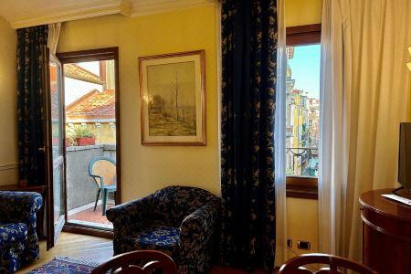 Suites Torre Dell'Orologio - 45