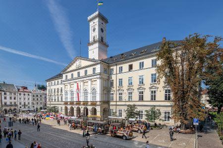 On the Square - 7