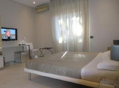 B&Beach Cagliari Guest House - 16
