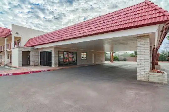 Red Roof Inn Mesa - 5