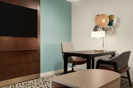 Embassy Suites by Hilton Fort Lauderdale 17th Street - 18