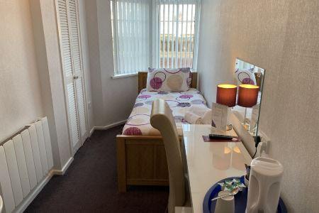 Austins Guest House - 18