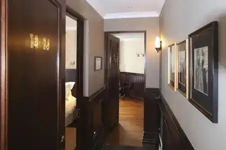 Boutique Castillo Rojo - 5