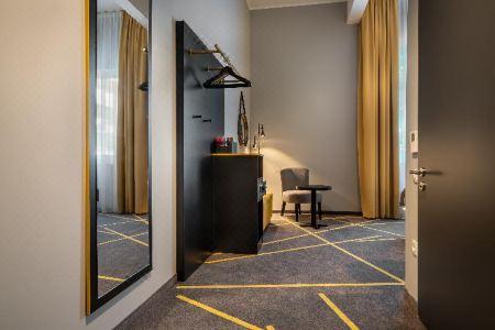 Holiday Inn - the niu, FURY ASCHHEIM MESSE by IHG - 55