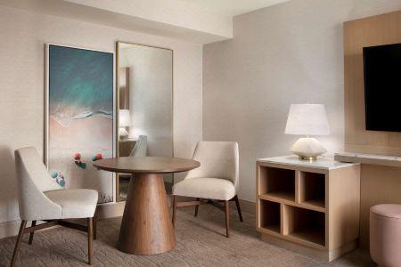 Hilton - 11
