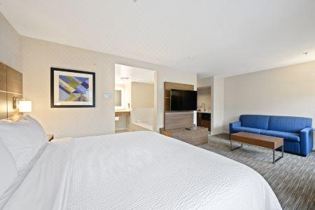 Holiday Inn Express & Suites SURREY by IHG - 54