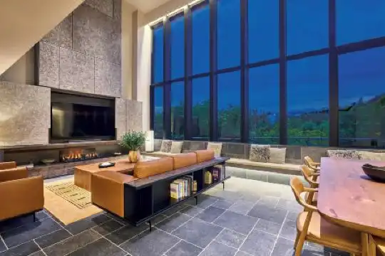 Niseko Central Houses and Apartments - 24