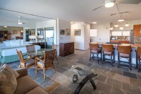 Waikiki Shore by OUTRIGGER - 18