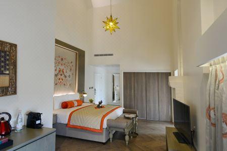 The Lalit London - 102