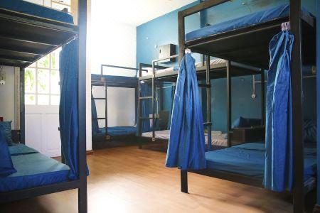 4 Seasons Hostel - 10