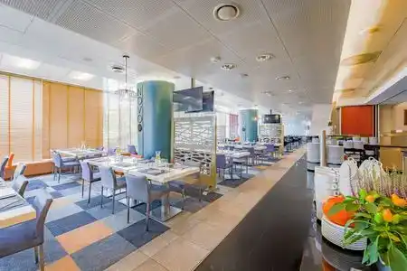 Novotel Warszawa Airport - 5
