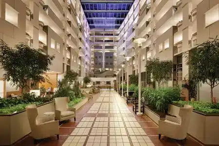 Embassy Suites by Hilton Atlanta at Centennial Olympic Park - 5