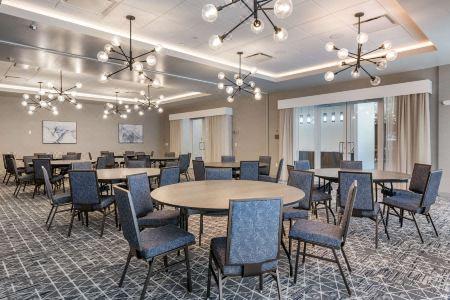 Cambria Orlando Airport - 4
