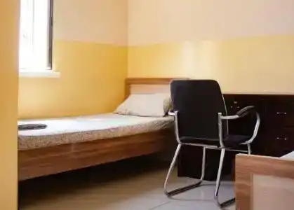 Sakura Guesthouse - 11