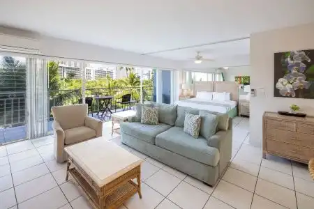 Waikiki Shore by OUTRIGGER - 81