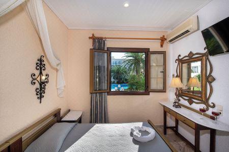 Castle Suites - 11
