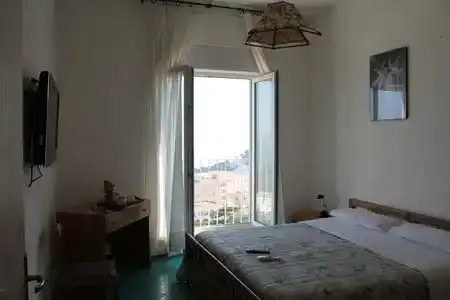 Esperia - 2