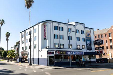 Hometel Suites - 23