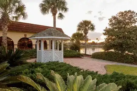 Maingate Lakeside Resort - 3