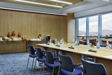 Hilton Garden Inn Muscat Al Khuwair - 8