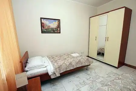 Montesan Beach Apartments - 16