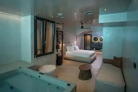 Royal and Suites - 4