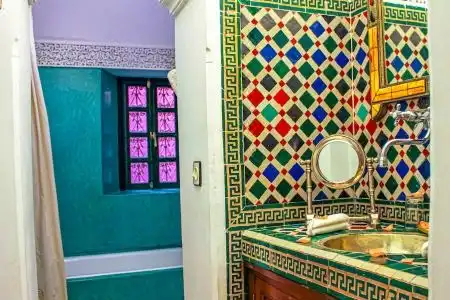 Riad Kaiss by Anika - 69