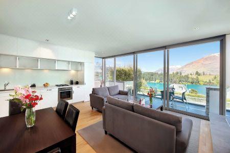 Swiss-Belsuites Pounamu - 57