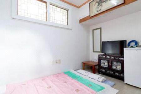 Inwoo Guesthouse - 27