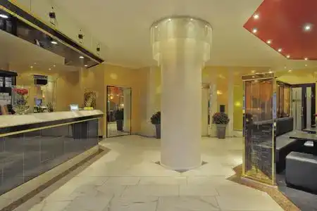 Best Western Plus Regence - 2